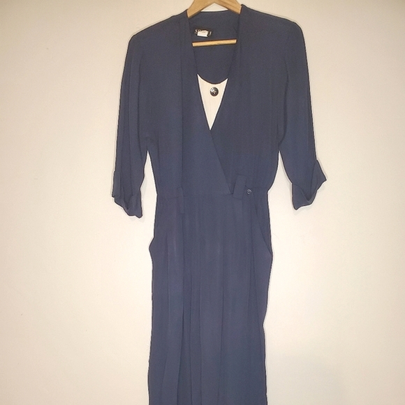 One-Piece Boxy Navy 80s Business Pantsuit with Removable Dickie - Picture 2 of 15
